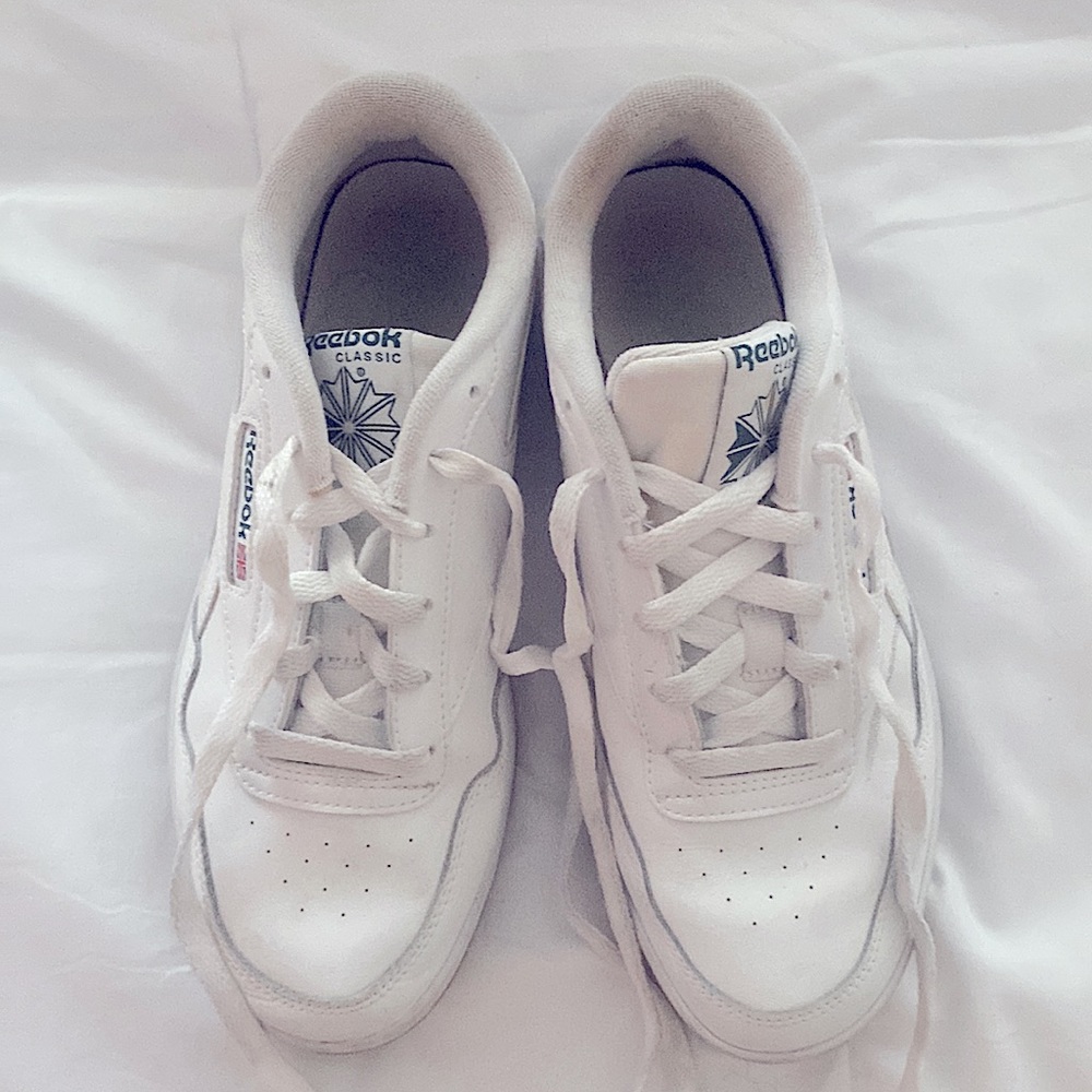 Size 8 white Reebok sneakers